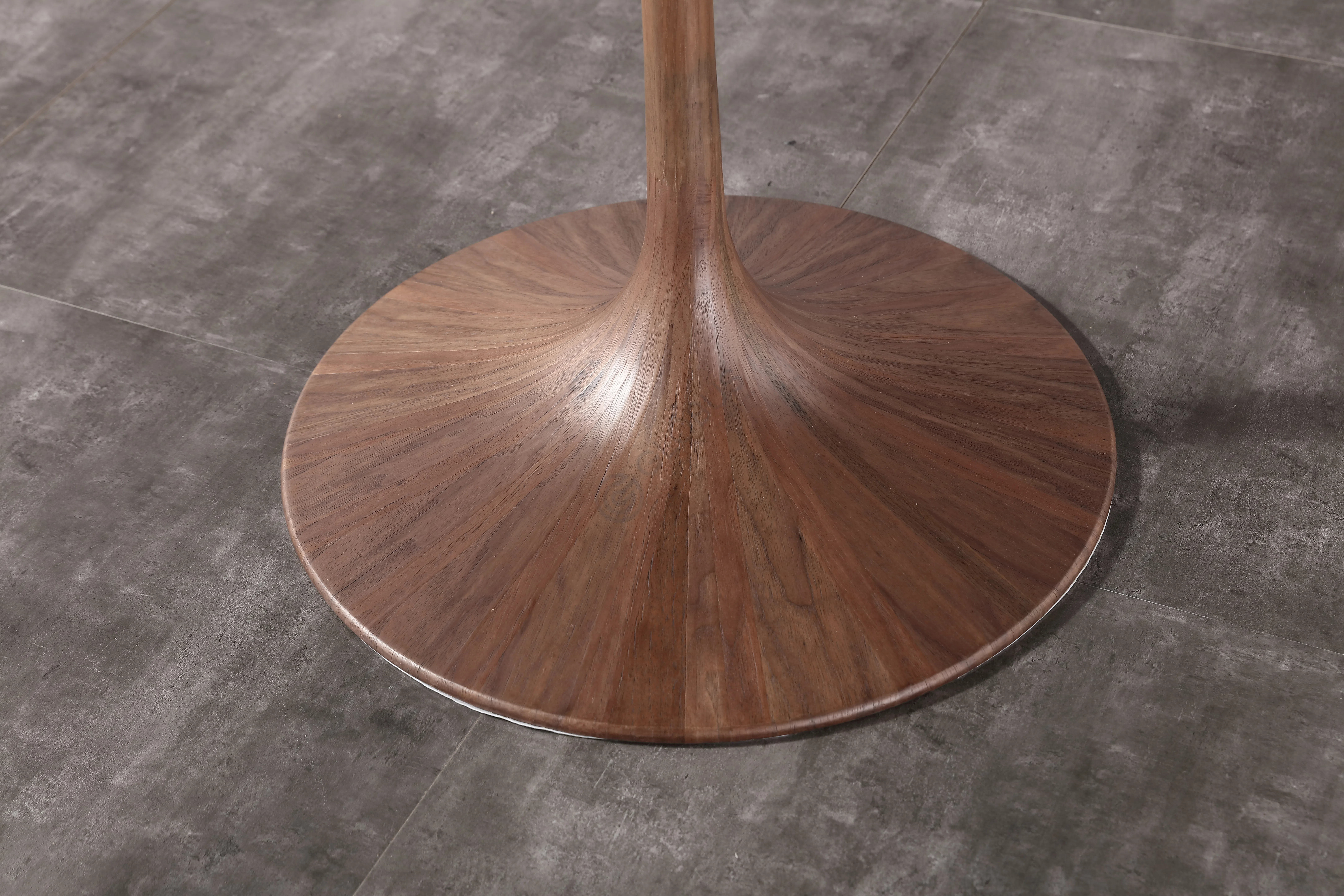 Угловой столик Deorum