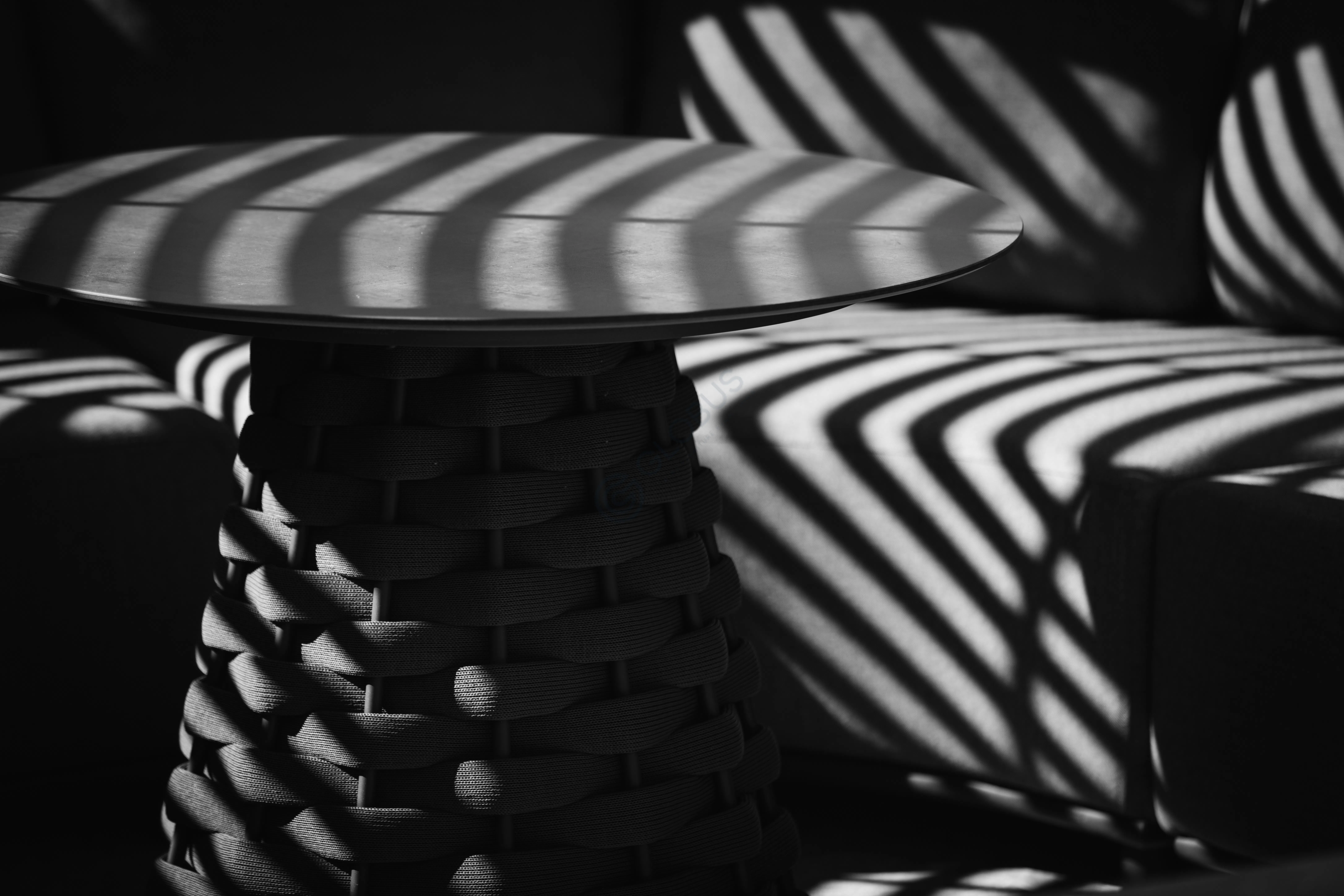 Уличный обеденный стол COUTURE JARDIN