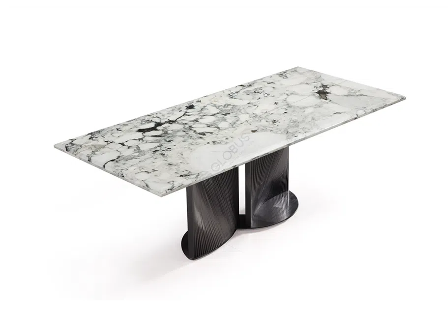 Обеденный стол Quirix