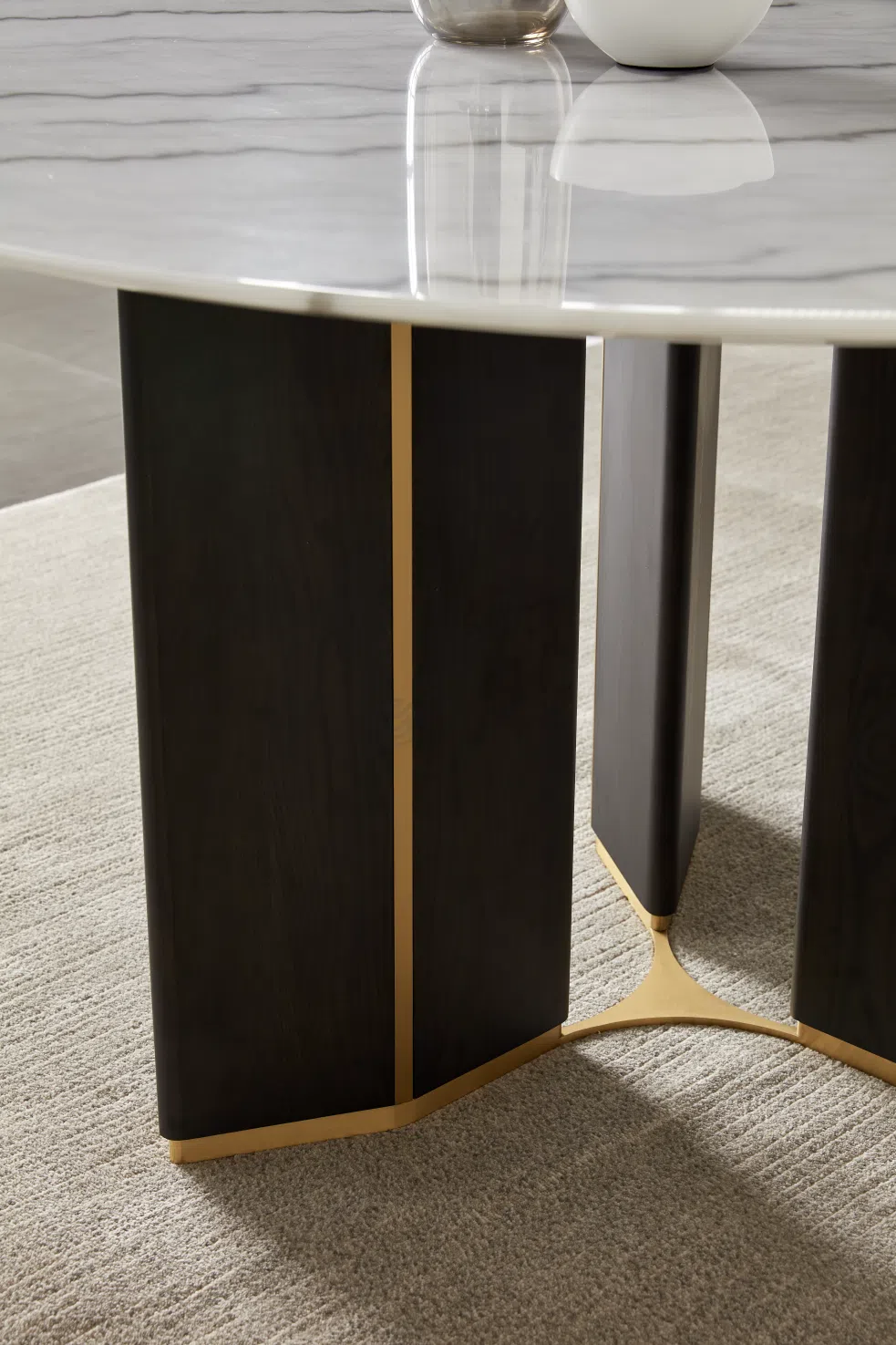 Обеденный стол Strano