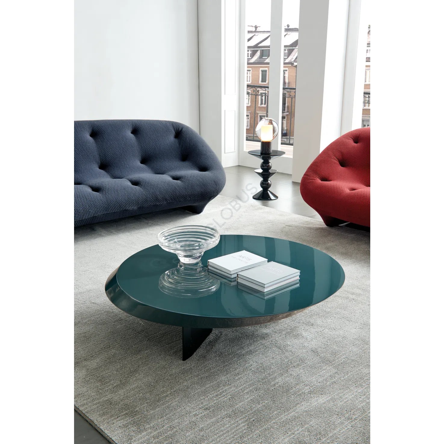 Журнальный столик Kerridwen