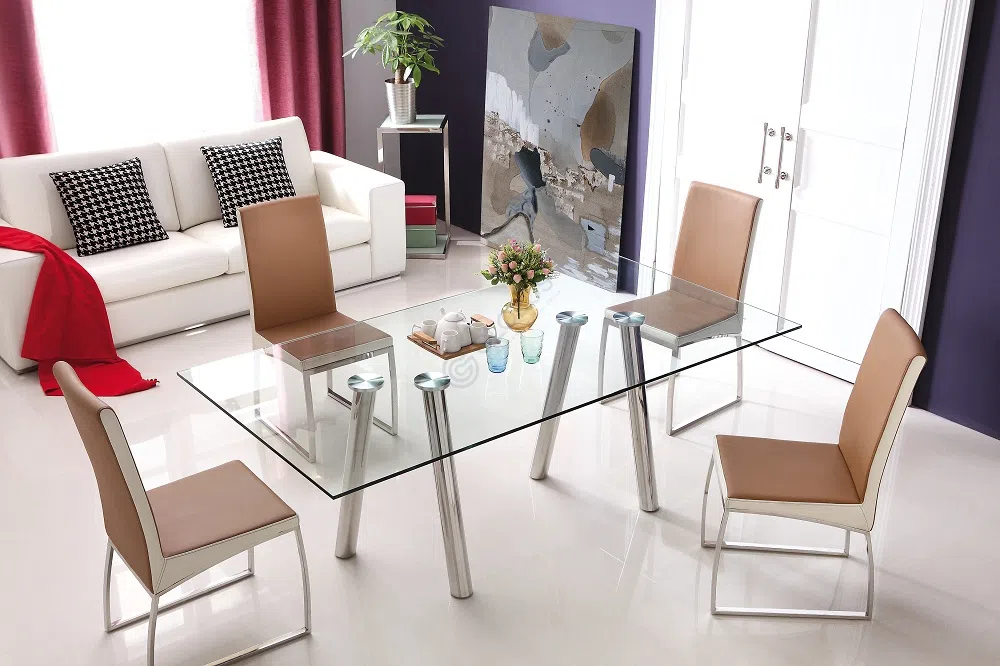 Обеденный стол Yamilia