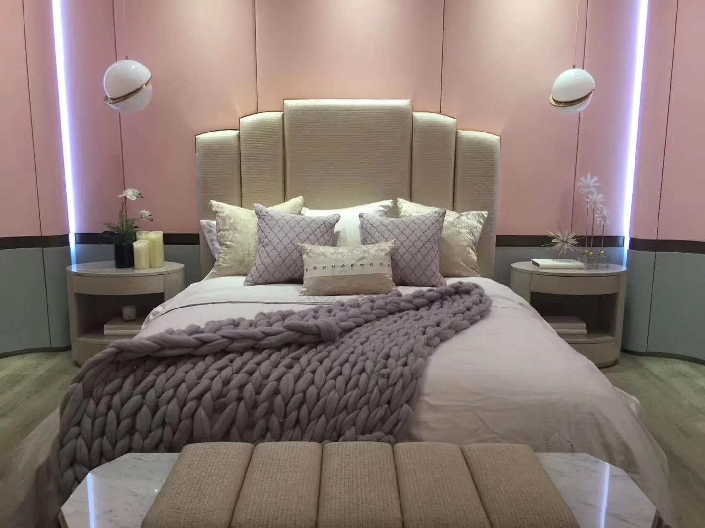 Прикроватная тумба Laresa