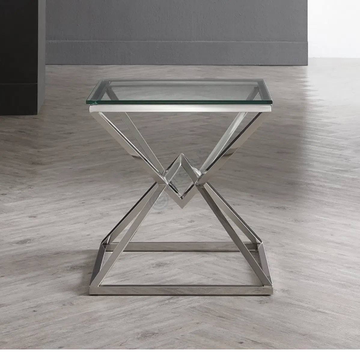 Угловой столик EICHHOLTZ Connor