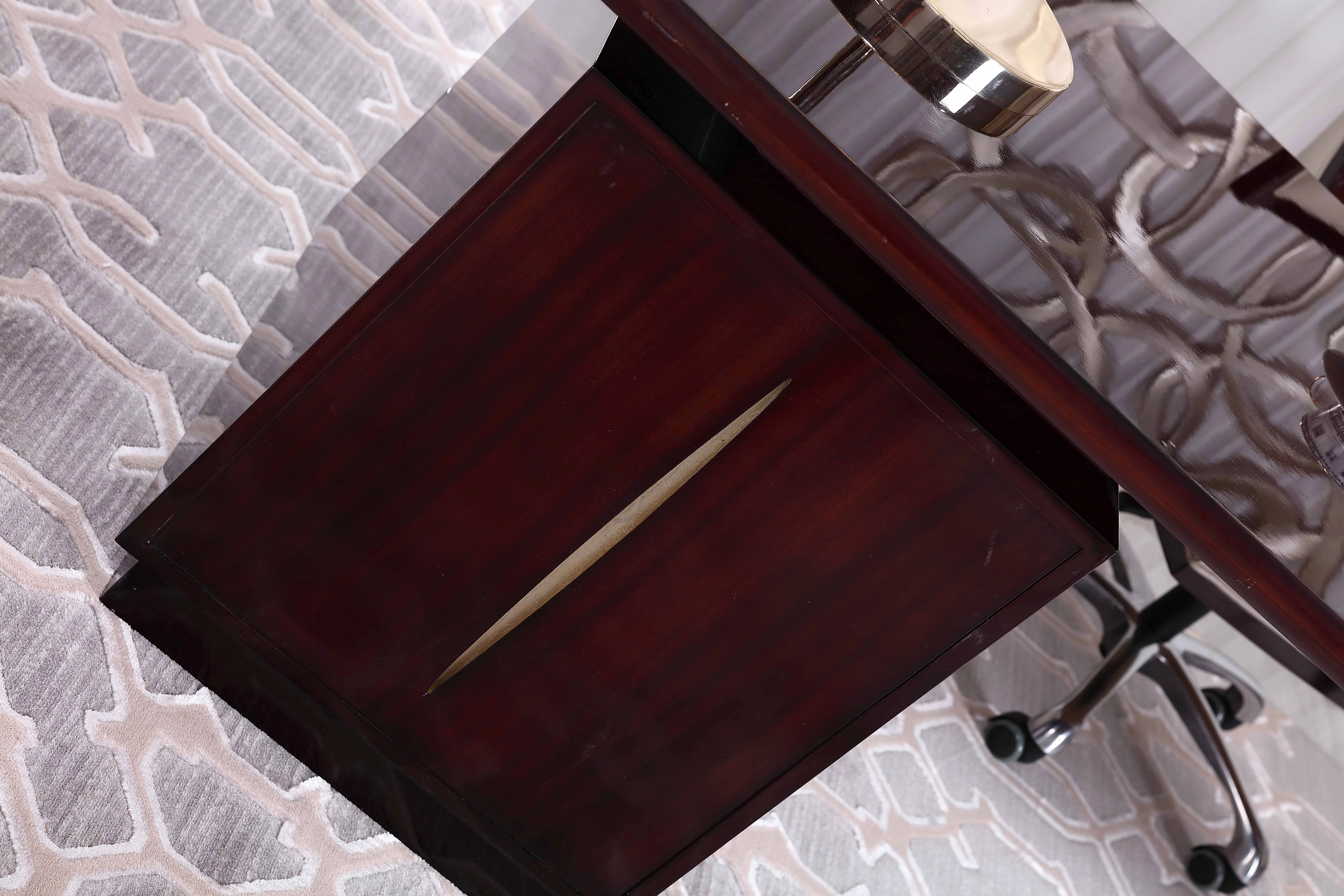 Стол для кабинета CHRISTOPHER GUY Mon Bureau d'ecriture