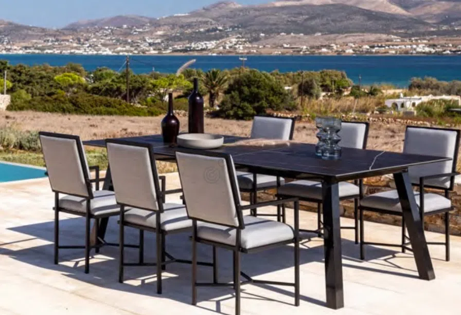 Уличный обеденный стол Theodotus